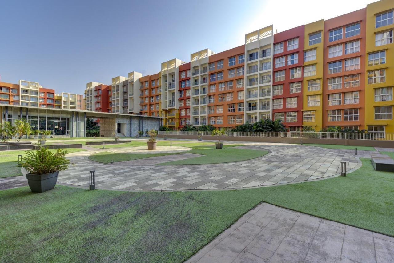 Apartamento Luxe 2Bhk 10Min From Goi Airport With Pool Access Dabolim Exterior foto